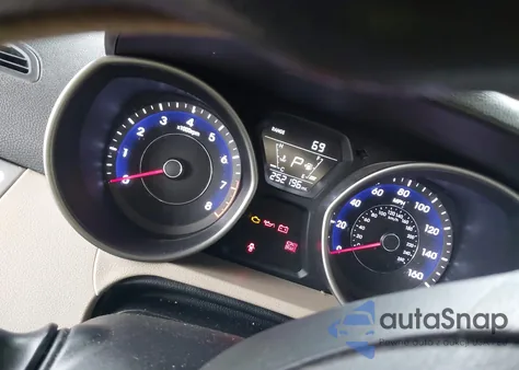 2016 Hyundai Elantra Se из США, поврежденный, VIN 5NPDH4AE2GH703902